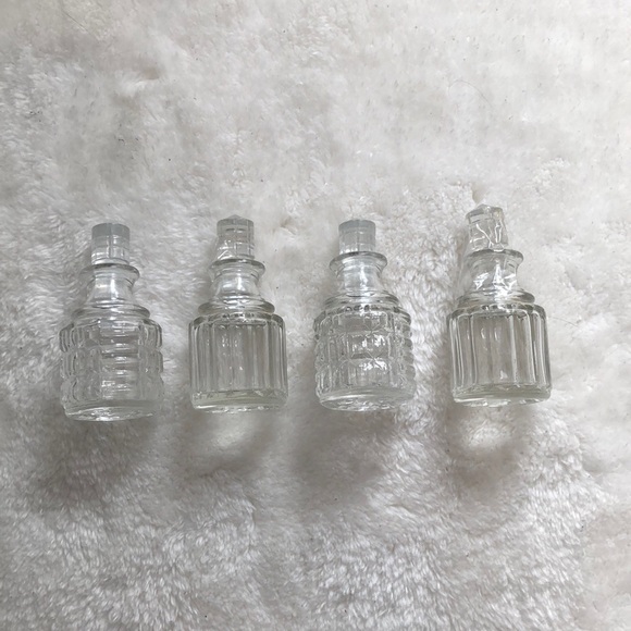 VTG Apothecary bottles scents, vinegar, oils, glass England toppers  set (4) - Picture 1 of 6